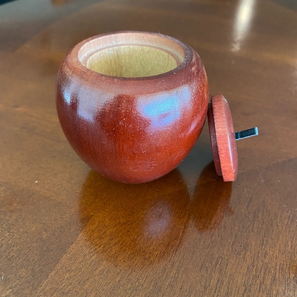 Wooden Apple Container - Picture 5 of 6